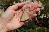 Béžový trojúhelníček - Lesní sklo