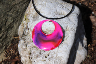 Růžovo -fialový náhrdelník velký - Lesní sklo